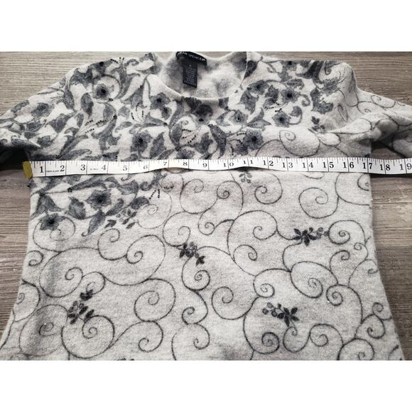 Sarah Spencer Gray Floral Print Lambswool & Angora Rabbit Hair Blend Sweater - Picture 5 of 6